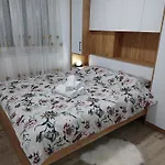 Apartment Aurora *