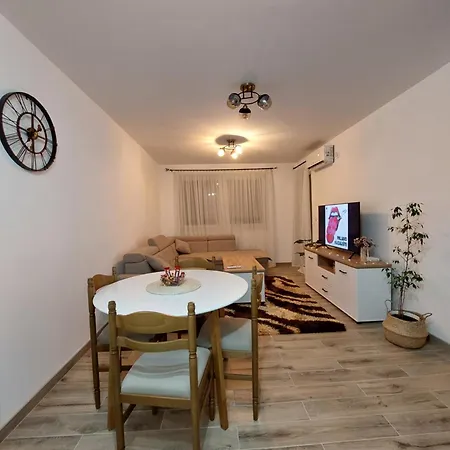 Apartment Stan Na Dan *