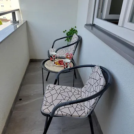 Aurora Appartement *