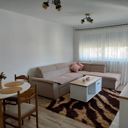 Aurora דירה Modrica